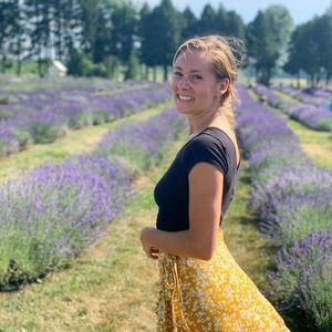 Meet your Posher, Joelle